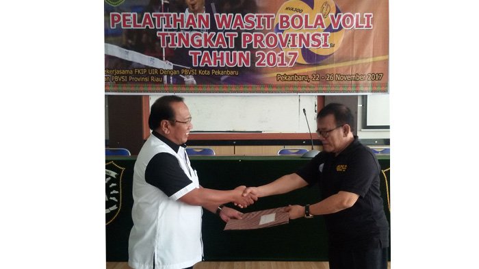 90 Peserta Ikuti Pelatihan Wasit Daerah Digelar UIR dan PBVSI