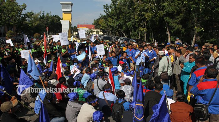 Perppu Cipta Kerja Dikritik Buruh, Soroti Soal Aturan Penetapan Upah hingga Outsourcing