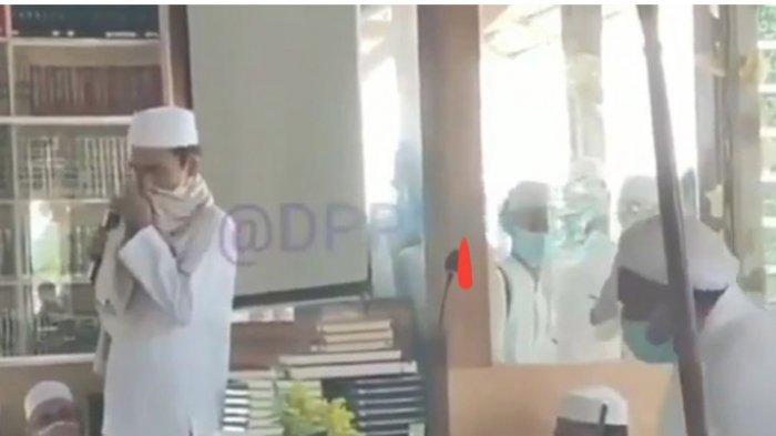 VIDEO Ustadz Abdul Somad Terisak Minta Orang-orang Tertentu Agar Berhenti Hina Habib Rizieq Shihab