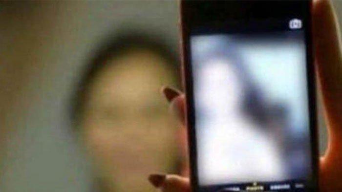 Minta Hubungan Badan ke Mantan Pacar tapi Ditolak, Sopir Truk Malah Sebar Video Mesum Mereka Berdua