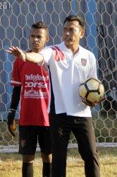 Widodo C Putro Latih Persita Tangerang, Targetnya Promosi ke Liga 1