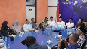 Agung-Nugroho-dan-Markarius-Anwar-saat-bersilaturahmi-ke-kantor-NasDem.jpg