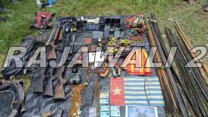 Alat-bukti-dari-KKB-Papua.jpg
