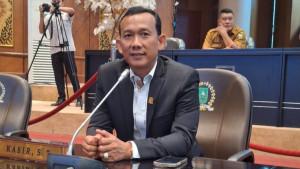 Anggota-Komisi-IV-DPRD-Riau-Kasir-apresiasi-karhutla.jpg