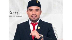Anggota_Fraksi_PDI_P_DPRD_Pekanbaru_Zulkardi.jpg