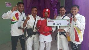 Atlet-Kempo-Riau-Gilang-Ramadhan-Alfayed-meraih-emas.jpg