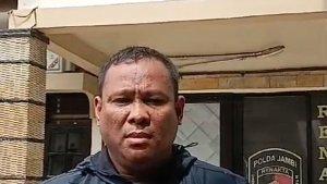 Bripka_Faisal_Anggota_Kepolisian_di_Jambi_Viral_Anak_Istri_Diculik.jpg