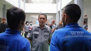 Budi-Argap-Situngkir-memimpin-razia-blok-hunian.jpg