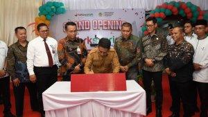 Bupati-Karimun-Ing-H-Iskandarsyah-disaksikan.jpg