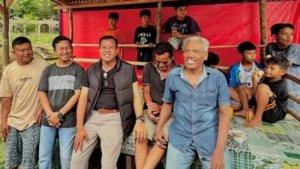 Bupati-Kuansing-Suhardiman-Amby-akrab-menyapa-masyarakat.jpg