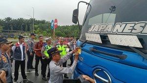 Cegah_Jalan_Cepat_Rusak_dan_Rawan_Kecelakaan_Pengelola_Tol_Pekanbaru-Dumai_Pasang_WIM.jpg