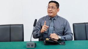 DR-Parlindungan-SH-MH-Kuasa-Hukum-Suharyono.jpg