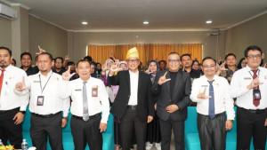 Dekan-Sekolah-Pascasarjana-Unilak-Prof-Zudan-Arif-Fakhrullah.jpg
