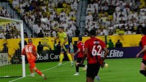 Detik-detik-Cristiano-Ronaldo-buang-peluang-gol-kala-Al-Nassr-lawan-Al-Rayyan-di-LIga-Champions-AFC.jpg