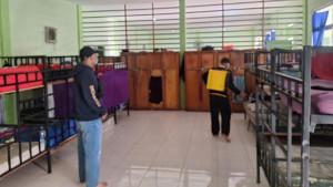 Dinas-Kesehatan-Kepulauan-Meranti-melakukan-penyemprotan-disinfektan.jpg