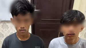 Dua-pelaku-pengedar-Narkoba-di-Koto-Gasib-digelandang-ke-Mapolres-Siak.jpg