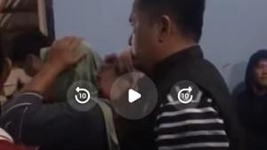 Emak-emak_di_Kuansing_gerudug_warung_remang-remang__polisi_redam_amarah_emak-emak.jpg