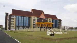Gedung-Polda-Riau-berdiri-megah.jpg