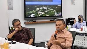 Gubernur-Riau-Abdul-Wahid-melakukan-pertemuan-dengan-Direktur-Utama.jpg
