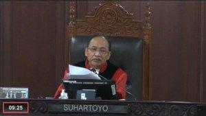 Hakim-Konstitusi-Suhartoyo-menggantikan-Anwar-Usman.jpg