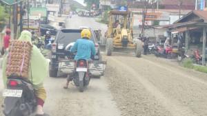 Jalan_Lobak_Kelurahan_Delima_Mulai_Dioverlay__Begini_Respon_DPRD_Pekanbaru.jpg
