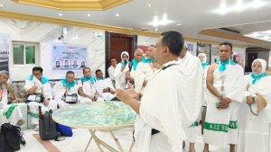 Jemaah-haji-asal-Kabupaten-Pelalawan-Riau-bersiap-untuk-pulang-ke-tanah-air.jpg