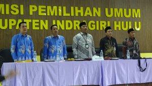 KPU-Inhu-menggelar-rapat-pleno-terbuka-rekapitulasi-hasil-perolehan-suara.jpg