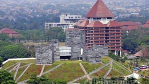 Kampus-Universitas-Indonesia.jpg