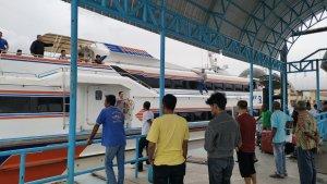 Kapal-akan-sandar-di-pelabuhan-BSL-Bengkalis.jpg