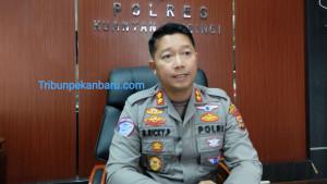 Kapolres-Kuansing-AKBP-R-Ricky-Pratidiningrat-okee.jpg