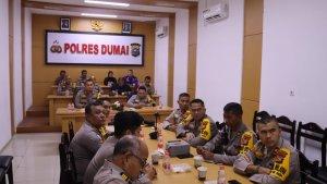 Kapolres-dumai-pimpin-rapat-terkait-pengamanan-debat-publik-ke-2.jpg