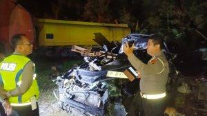Kecelakaan-lalulontas-tol-pekanbaru-dumai.jpg