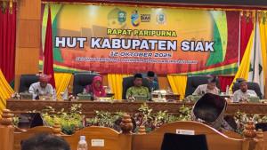 Kepala-Disnaker-Riau-Ronni-Rakhmat-mewakili-Gubri-Abdul-Wahid.jpg