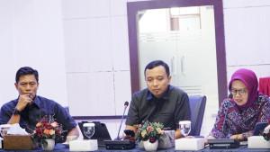 Kepala-Kanwil-Direktorat-Jenderal-Perbendaharaan-Provinsi-Riau-Heni-Kartikawati.jpg