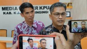 Ketua-KPU-Kuansing-Wawan-Ardi-bersama-Komisioner-KPU-Kuansing-Divisi-Teknis-Irwan-Yuhendi.jpg
