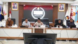 Ketua-KPU-Riau-Rusidi-Rusdan-saat-bersama-KPU-Siak.jpg