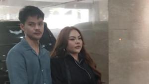 Lisa-Mariana-memenuhi-panggilan-penyidik-kasus-pencemaran-nama-baik.jpg