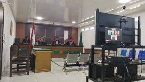 Majelis-Hakim-Sidang-Putusan-Bos-Sabu-Bengkalis.jpg