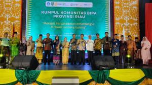 Merajut-Persahabatan-Antarbangsa-di-Bumi-Lancang-Kuning-Kumpul-Komunitas-BIPA-Riau-2025-di-FKIP-UIR.jpg