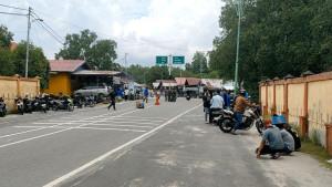 Para-sopir-angkutan-di-Pelabuhan-RoRo-Bengkalis-membubarkan-diri.jpg