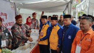 Pasangan-Berseri-Erizal-dan-T-Rusli.jpg