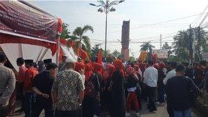 Paslon-Bupati-Inhil-tiba-di-kantor-KPU.jpg