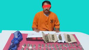 Pengedar-Ganja-Ditangkap-Polres-Pelalawan-11092025.jpg