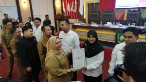 Penyerahan_SK_PPPK_Bengkalis_oleh_Bupati_Kasmarni__Selasa_pagi.jpg