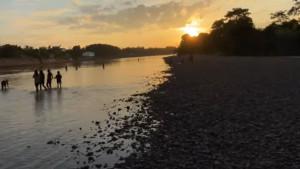 Permukaan-air-Sungai-Kampar-menyusut-drastis.jpg