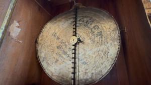 Piringan-raksasa-alat-musik-komet.jpg