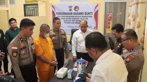 Polres-Kepulauan-Meranti-musnahkan-barang-bukti-a.jpg