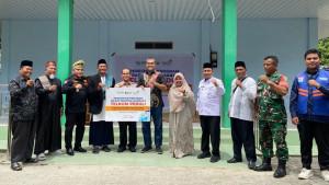 Ponpes-Badrul-Islam-mendapatkan-bantuan-air-bersih.jpg