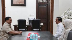 Prabowo-Subianto-Subianto-saat-berkunjung-ke-rumah-Jokowi.jpg