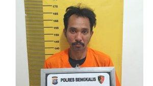 Pria-berinisial-RS-33-warga-Desa-Kesumbo-Ampai-ditangkap-polres-bengkalis.jpg
